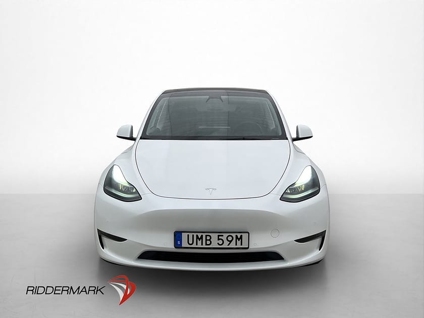 Bild 3 av Tesla Model Y Long Range AWD Svensksåld Panorama Drag
