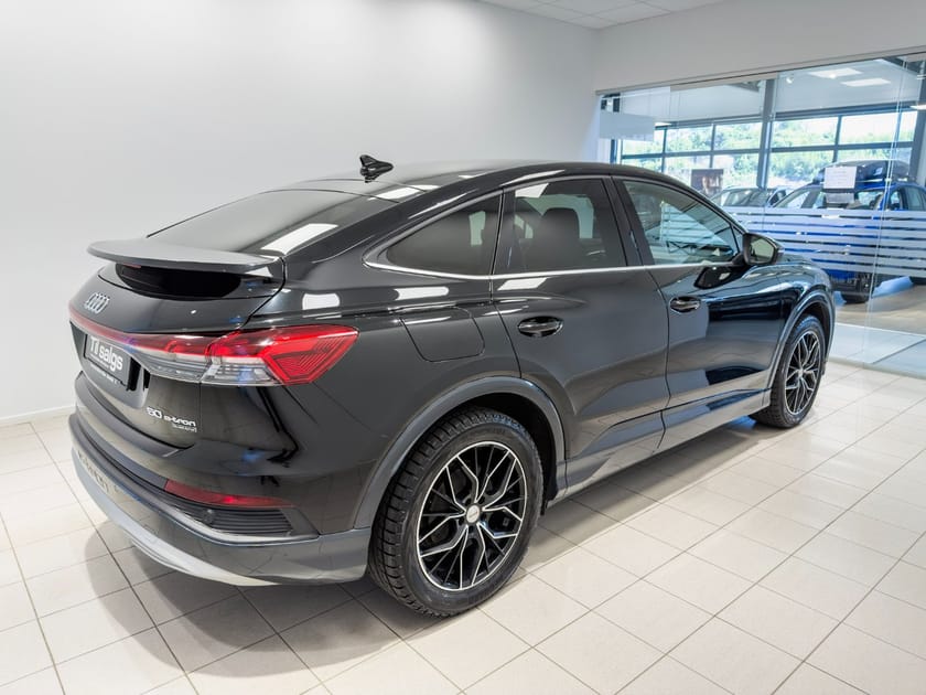 Bilde 3 av Audi Q4 50 Sportback e-tron quattro Adv. Business