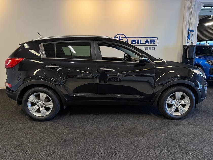 Bild 2 av Kia Sportage 1.7 CRDi 115hk | Bluetooth | Vhjul | Nyservad | 2 Ägare