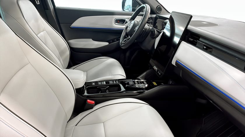 Bild 3 av Honda e:Ny1 