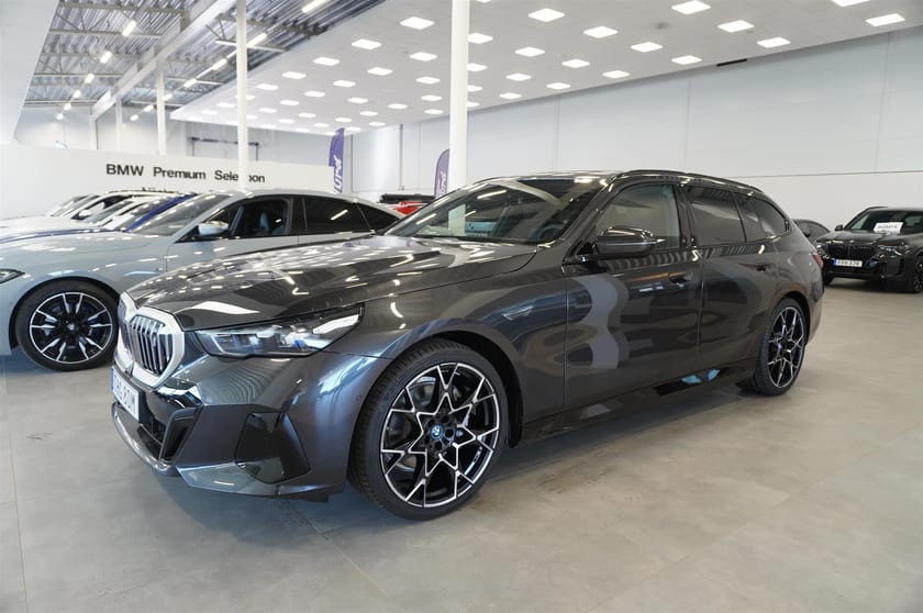 Bild 5 av BMW i5 eDrive40 Touring M Sport Active Ed Drag DA H K