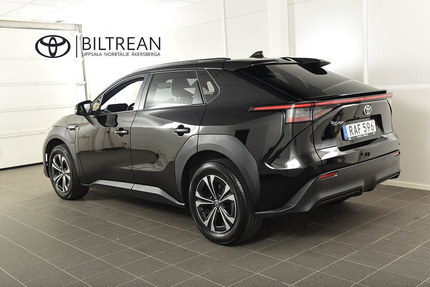 Bild 3 av Toyota bZ4X