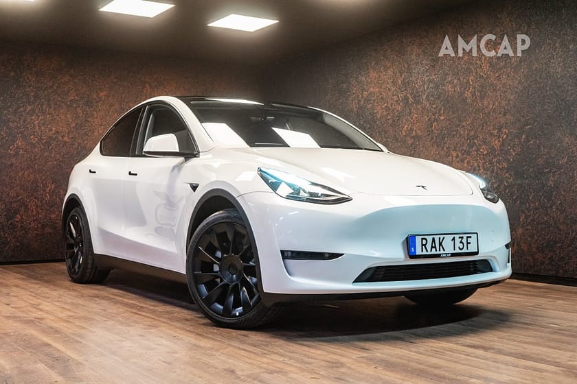 Bild 1 av Tesla Model Y Long Range AWD 514hk | MOMS | Drag | V.pump | 3087kr/må