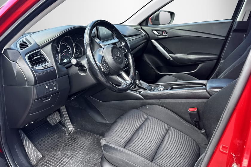 Bild 4 av Mazda 6 Wagon 2.0 SKYACTIVE-G AUTOMAT/B-KAMERA/DRAG/NAVI