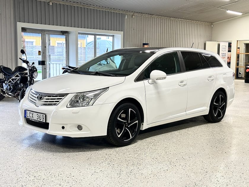 Bild 1 av Toyota Avensis Kombi 2.0 Multidrive S Premium Euro 5 Nyservad Nybess