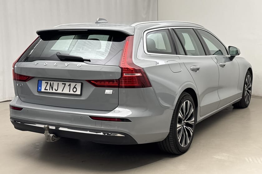 Bild 3 av Volvo V60 T6 AWD Recharge (350hk) Core