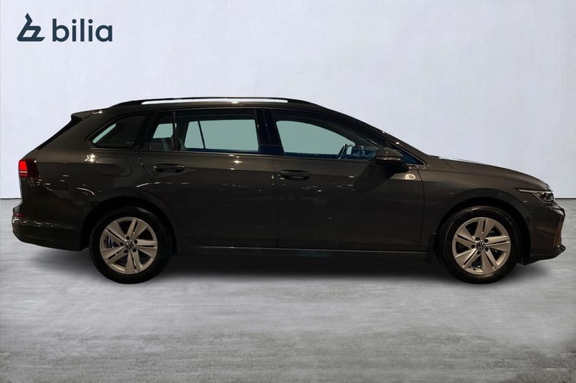 Bild 5 av Volkswagen Golf Sportscombi 1.5 eTSI Life Edition Kamera Navi Drag 150HK