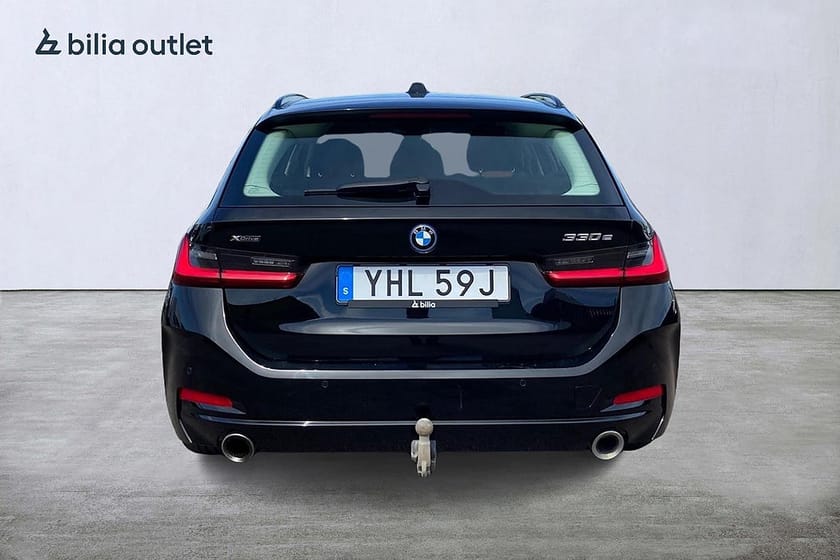 Bild 5 av BMW 330e xDrive Touring PHEV 292hk / Drag Värmare Carplay Navi