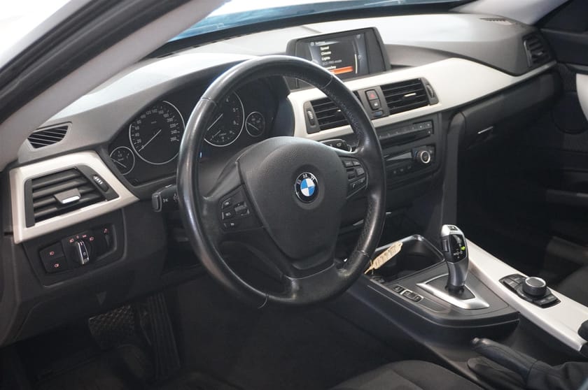 Bild 2 av BMW 320d GT Gran Turismo Automat PDC