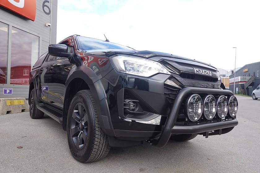 Bild 2 av Isuzu D-Max Crew Cab XRX |4219:-skatt| 3.995:-/mån Facelift | OMG LEV