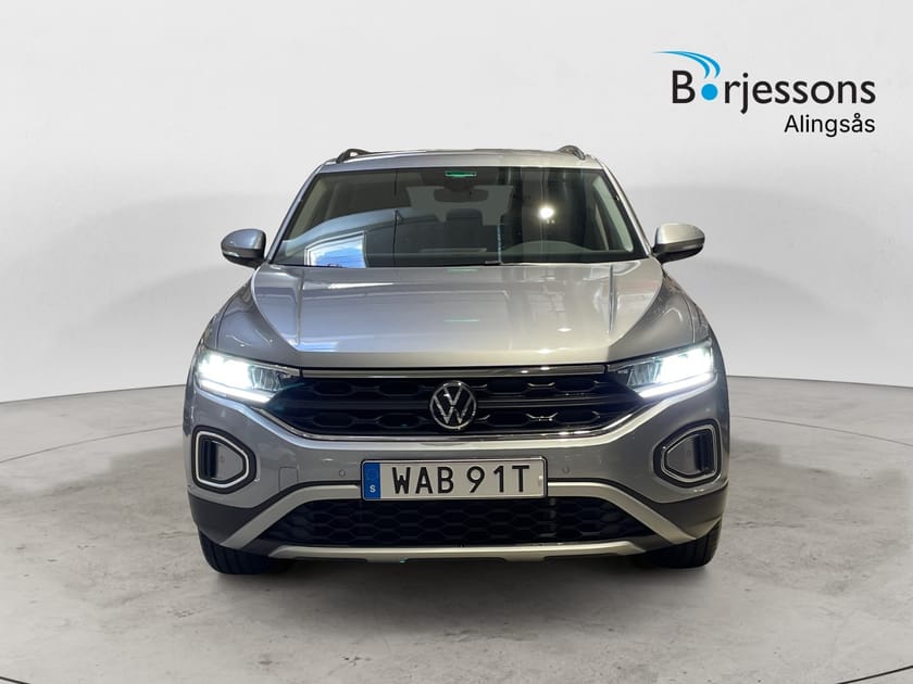 Bild 4 av Volkswagen T-Roc TSI 110hk Cockpit/CarPlay/2-zons