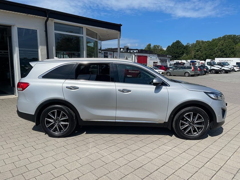 Bild 4 av Kia Sorento 200 hk AWD EXECUTIVE 7-sits, pano, Infinity 360 kamera