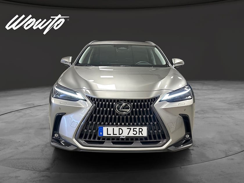 Bild 2 av Lexus NX 450h+ AWD Executive Teknik HUD 360° Drag Laddhybrid