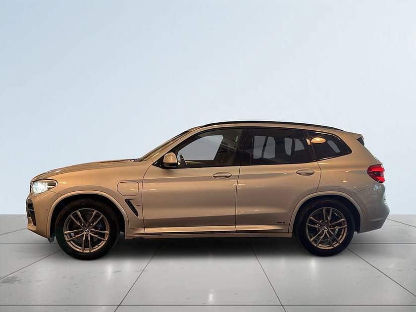 Bild 4 av BMW X3 xDrive30e Steptronic M Sport Drag/Kamera/Navi/Panorama