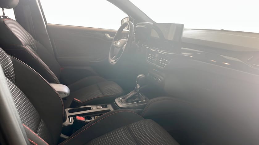 Bild 3 av Ford Focus Active Kombi ST-Line X Automat 125HK EcoBoost MHEV Drag