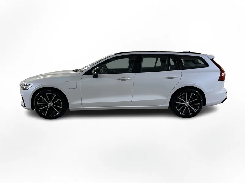 Bild 2 av 15 – Volvo V60 T6 Plus Dark Nordic Edition Plus Nordic Edition