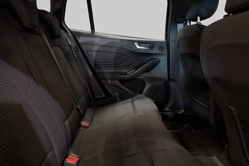 Bild 5 av Ford Focus Kombi 1.0 EcoBoost Hybrid 155hk ST-Line B&O Drag