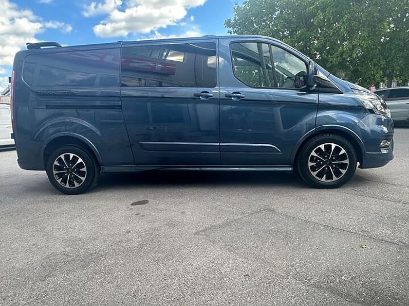 Bild 5 av Ford Transit Custom 290 Sport CREW VAN 2.0 185 HK | 5 SITS |SN INREDNING