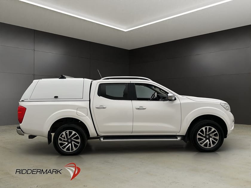 Bild 2 av Nissan Navara Dubbelhytt Tekna 4WD Värmare Drag Taklucka 360° Kåpa Moms