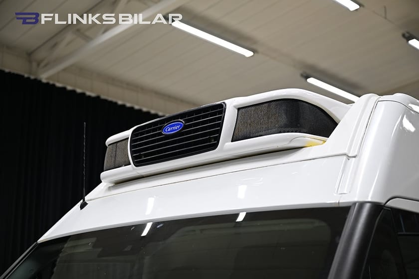 Bild 2 av Iveco Daily 35-NP Van 3.0 JTD 136HK Automat|Kylbil|Carrier|DubblaKylaggregat
