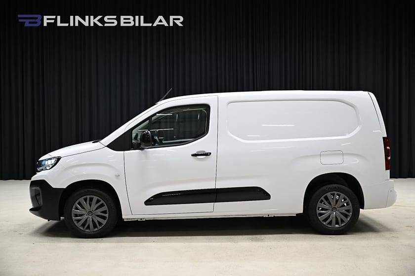 Bild 3 av Peugeot Partner Utökad Last 130HK L2 Automat|Drag|Värmare|GPS|Backkamera|NYA|Moms