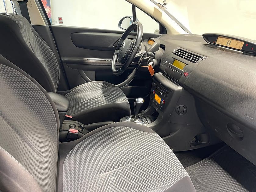 Bild 2 av Citroën C4 1.6 HDiF EGS Euro 4