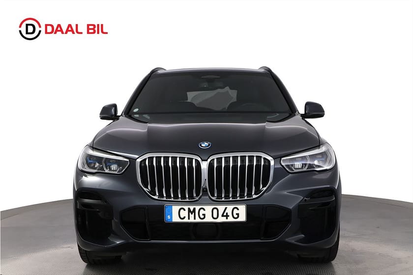 Bild 2 av BMW X5 xDrive45e iPerformance M-SPORT PANO LASER LUFTFJÄD