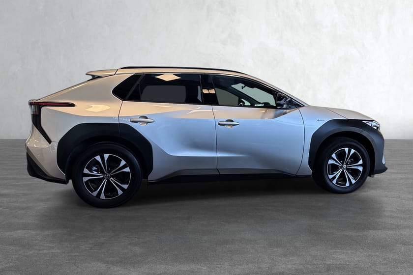 Bilde 4 av Toyota bZ4X AWD Executive 218hk - ACC/SKINN/JBL/360/CARPLAY/LED+++