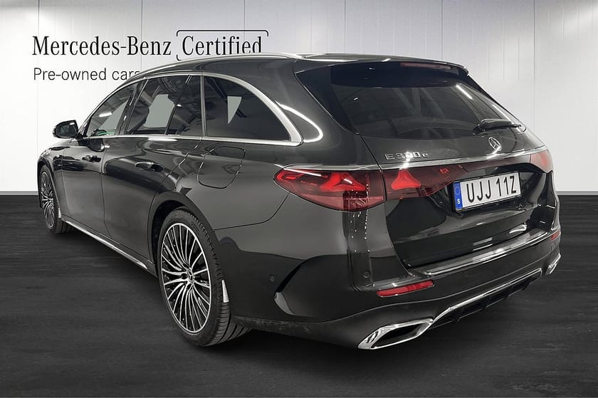 Bild 4 av Mercedes-Benz E 300 T e E300 AMG Line Premium PANO//BURMESTER//360-KAMERA//DRAG