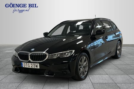 BMW 330e xDrive Touring Dragkrok/ Navigation/ Shadow Line
