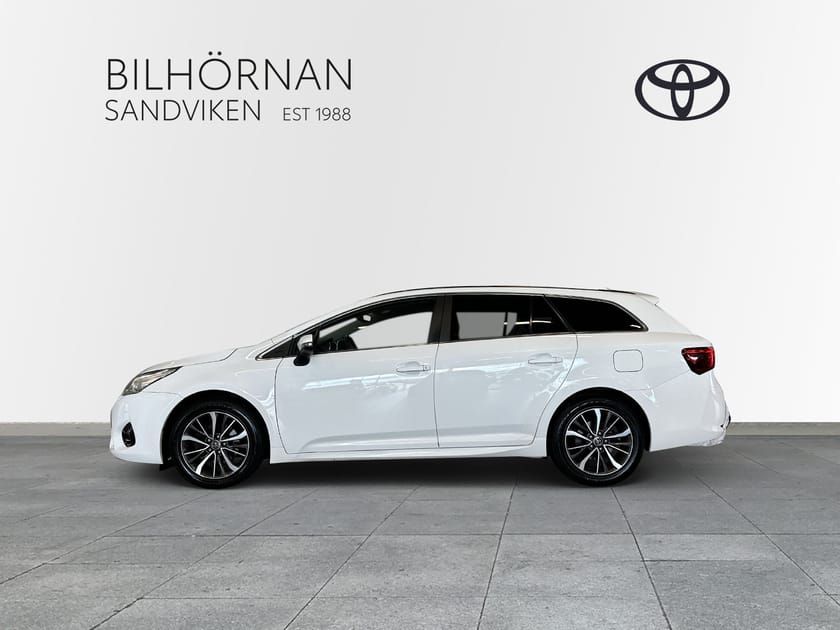 Bild 3 av Toyota Avensis Kombi 1,8 Touring Sports Active Plus Vinterhjul Motorvärmare
