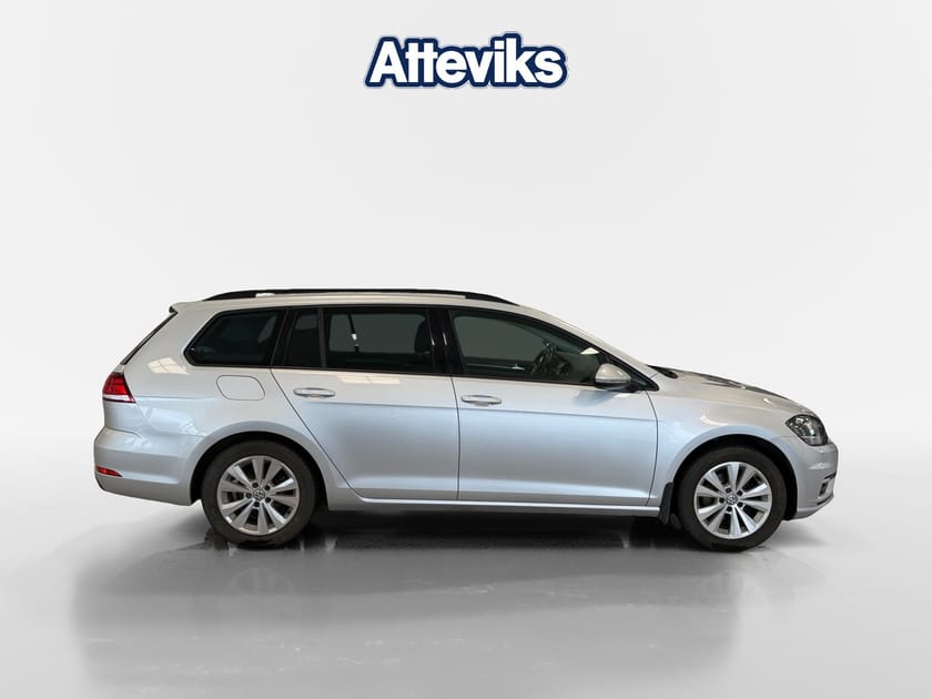 Bild 2 av Volkswagen Golf Sportscombi TSI 115hk *Drag/Backkamera* Manuell