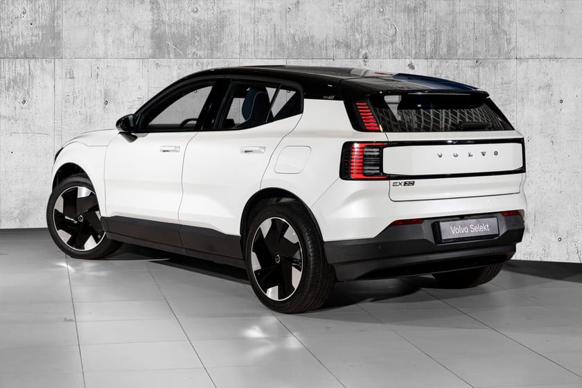 Bilde 2 av Volvo EX30 Single Motor Extended Range MotorExtRange | Sommerkampanje