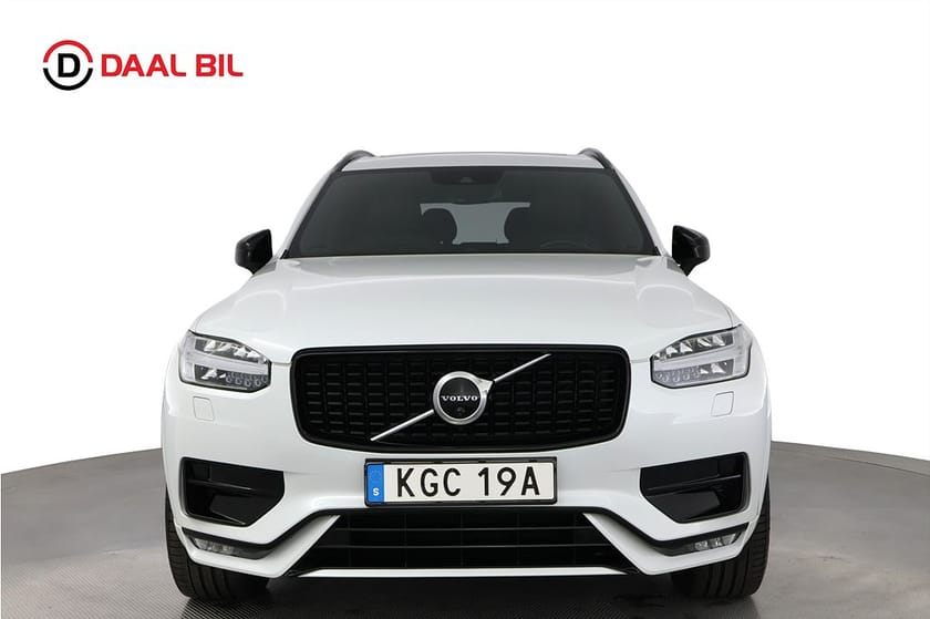 Bild 2 av Volvo XC90 7 Säten B5 AWD 235HK 7-SITS R-DESIGN B&W® LUFTFJÄD PANO 360-KAM