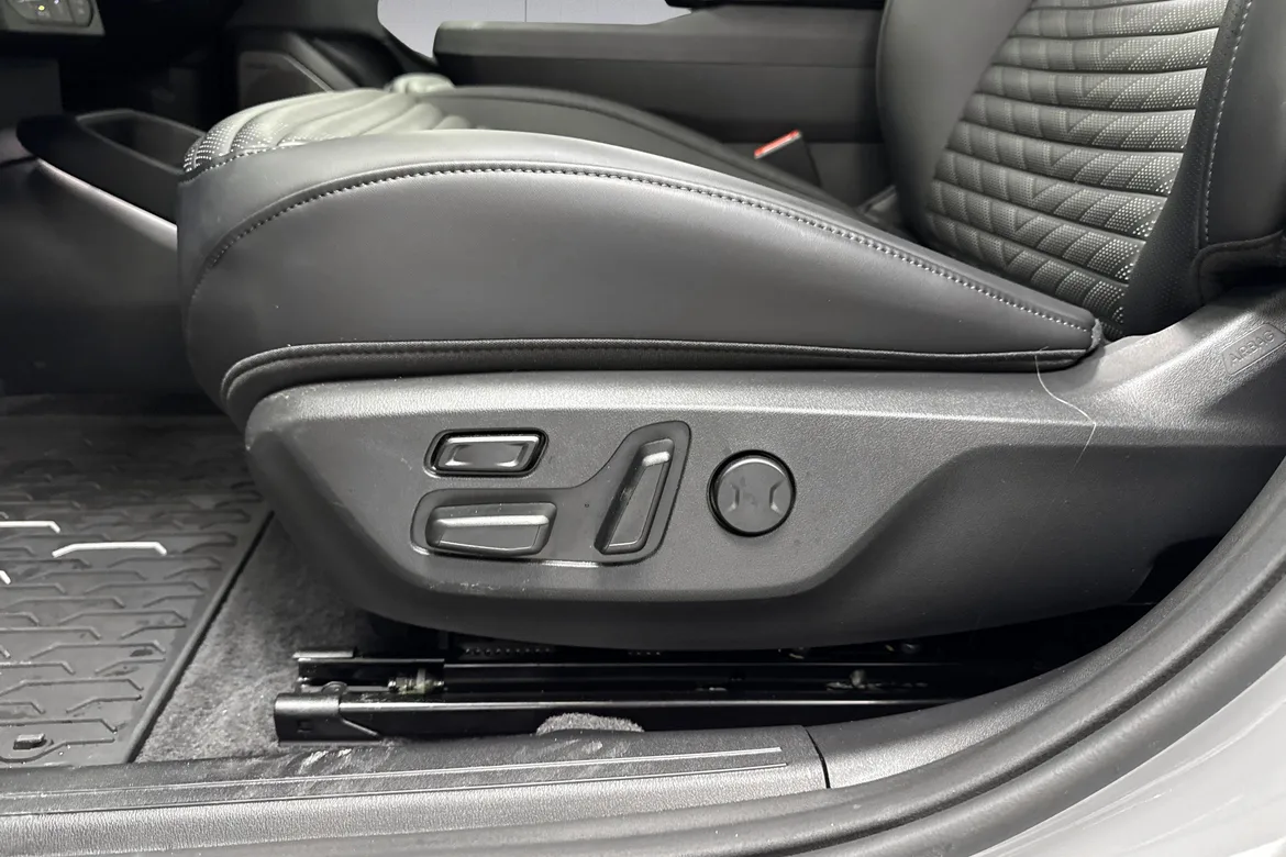 picture of a car