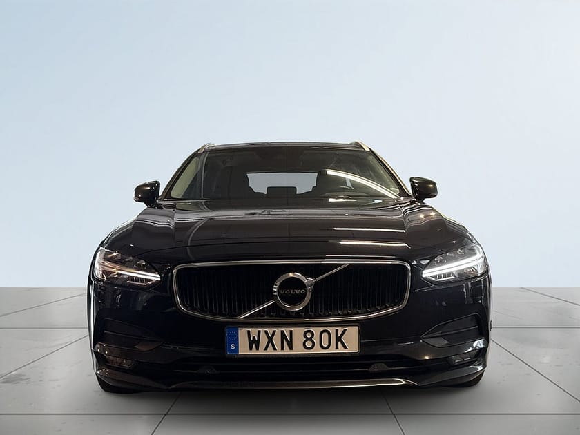 Bild 2 av Volvo V90 D3 AWD Aut Momentum Advanced Dvärm/Drag/Kamera/Ad.Fhåll
