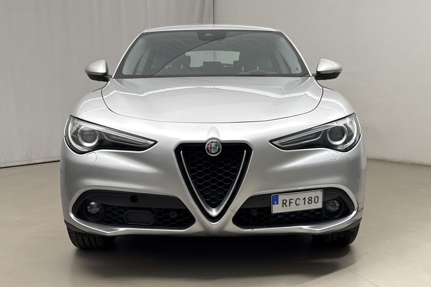 Bild 5 av Alfa Romeo Stelvio 2.2 D AWD (210hk) Super, Komfortpaket