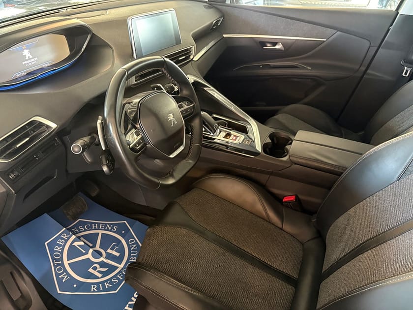 Bild 5 av Peugeot 5008 1.6 BlueHDi 120 8v EAT Allure Euro 6 7-Sits kamrem bytt