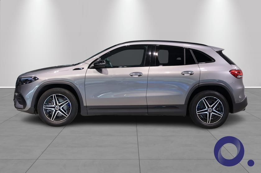 Bilde 2 av Mercedes-Benz EQA 300 4MATIC ///AMG Line | Nattpakke | Adaptiv cruise