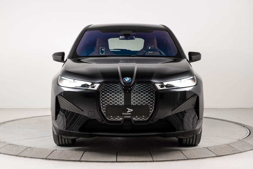 Bilde 4 av BMW iX xDrive50 Fully Charged B&W/ACC/Krok/360º/Luft/Pano/HUD