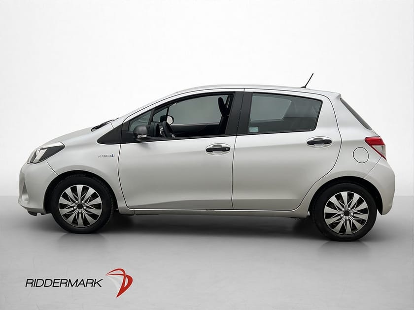 Bild 4 av Toyota Yaris Hybrid Sensorer Endast 0,35l/mil 360kr skatt