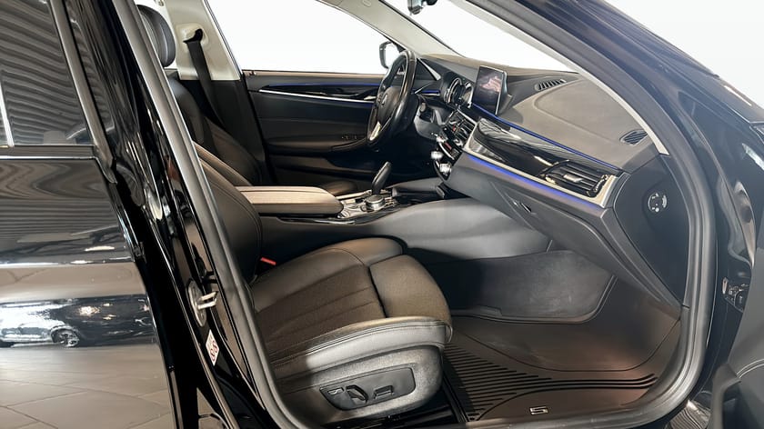Bild 3 av BMW 530e iPerformance Sedan 