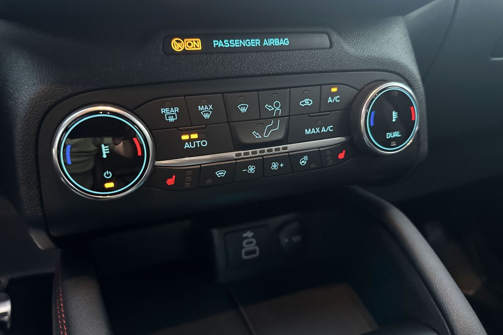 Ford Kuga Plug-In Hybrid bilde 16