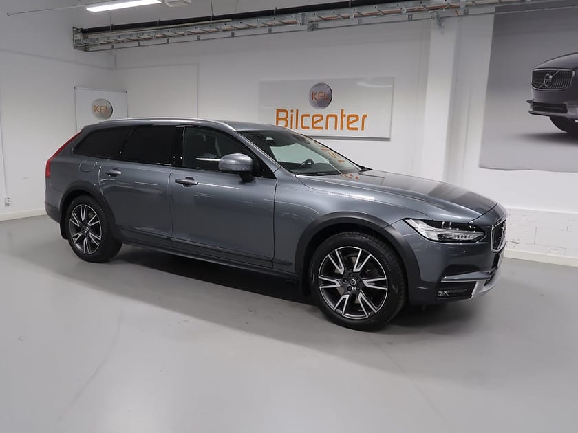 Bild 4 av Volvo V90 Cross Country D4 AWD Pro V-Däck ingår Skinn-Drag-Kamera-Värmare-BLIS-