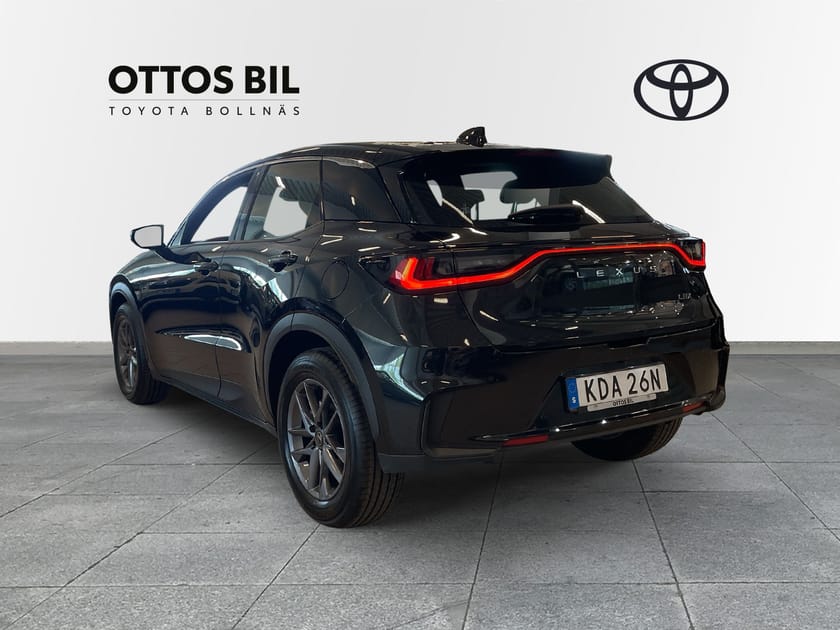 Bild 2 av Lexus LBX 1.5 E-CVT, 136hk / V-hjul
