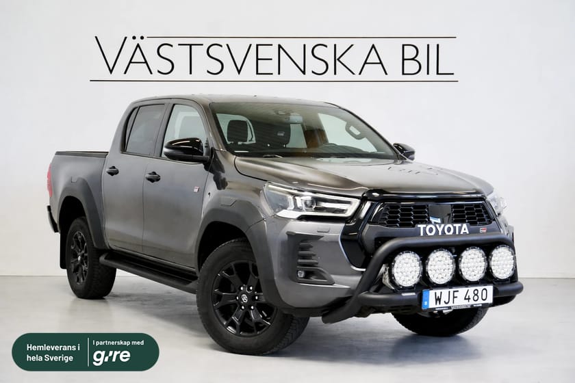 Bild 1 av Toyota Hilux Dubbelhytt 2.8 4WD GR Sport Drag/Värmare/MOMS