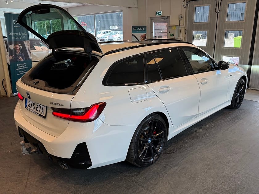 Bild 4 av BMW 330e xDrive Touring Steptronic M Sport Pro H/K Pano Drag