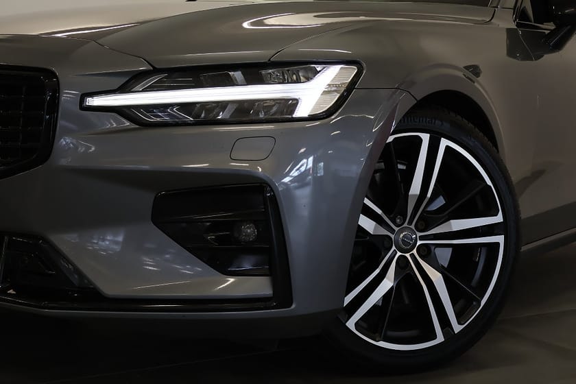 Bild 2 av Volvo V60 T5 Polestar R-Design H/K Pano V-Hjul Drag Minne 253Hk