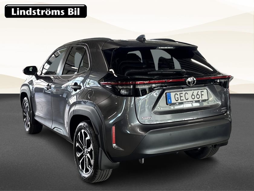 Bild 4 av Toyota Yaris Cross Hybrid 115 AWD-i Active Plus Säkerhetspaket Vinterhjul