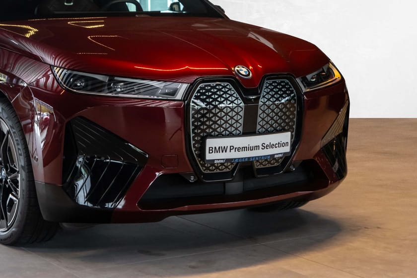 Bilde 2 av BMW iX xDrive40 Fully Charged Sportspakke Krok Pano A.Cruise